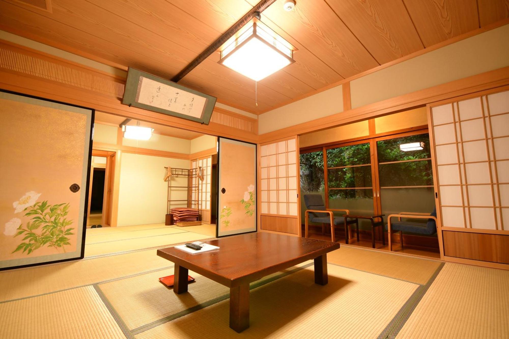 Hotel Koyasan Shukubo Fugenin Zewnętrze zdjęcie